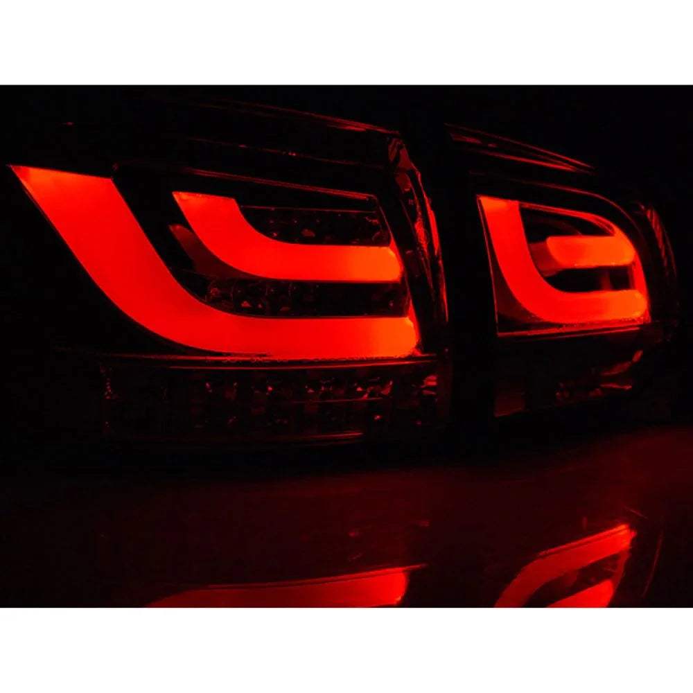 VW Golf 6 2008-2012 Fanali Posteriori LED Lightbar Nero Fumè - autorivallo