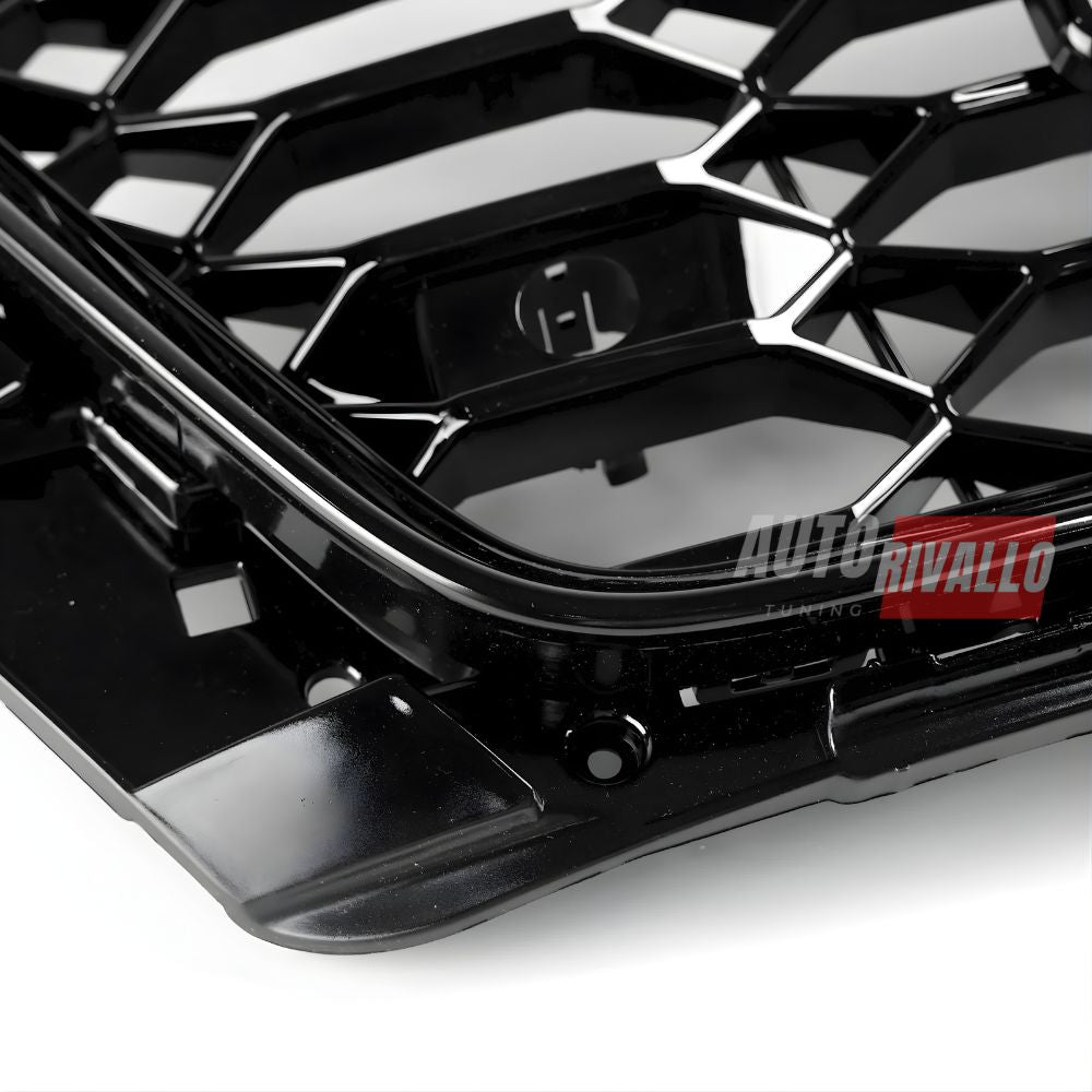 Calandra Audi A4 B9 2019-2024 RS4 Look. Mascherina a nido d'ape per un frontale imponente.