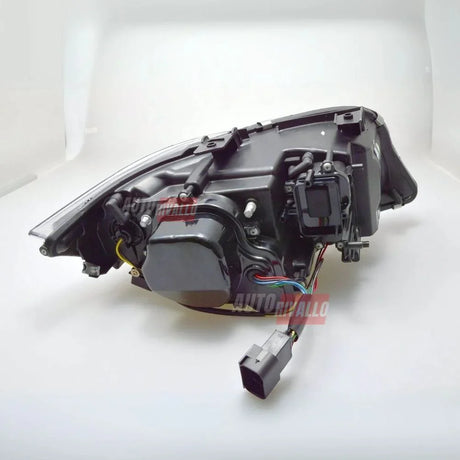 BMW Serie 3 E90 E91 05-08 Fari Anteriori Angel Eyes 3D U-LED - autorivallo