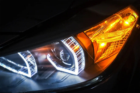 BMW Serie 3 F30 F31 2011-2015 Fari Anteriori LED Angel Eyes - autorivallo