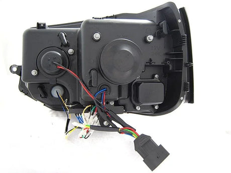 VW T5 2010-2015 Fari Anteriori Led Lightube T6 Look Nero - autorivallo