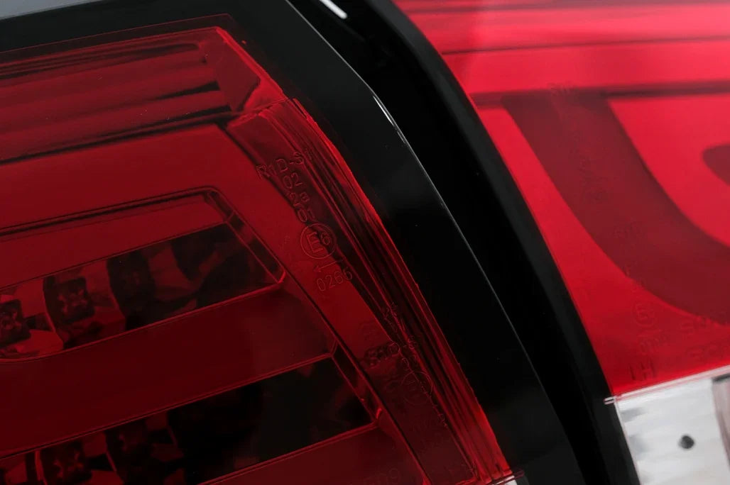 VW Golf 6 2008-2012 Fanali Posteriori a LED Lightbar Rosso - autorivallo