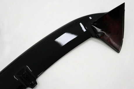 VW Golf 8 MK8 2019-2024 Spoiler Tetto Posteriore Nero Lucido - autorivallo