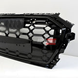 Mascherina sportiva Audi Q5 FY nero lucido. Upgrade estetico premium per il tuo SUV
