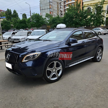 Pedane laterali AMG Look per Mercedes GLA X156 2013-2019, design in alluminio