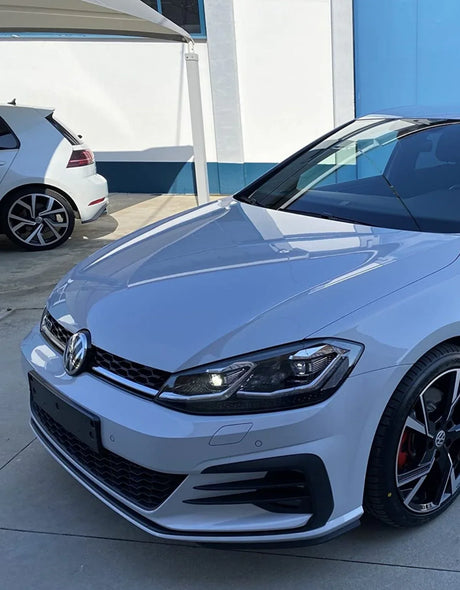 VW Golf 7.5 2017-2019 Fari Anteriori LED R-Line Design Nero - autorivallo