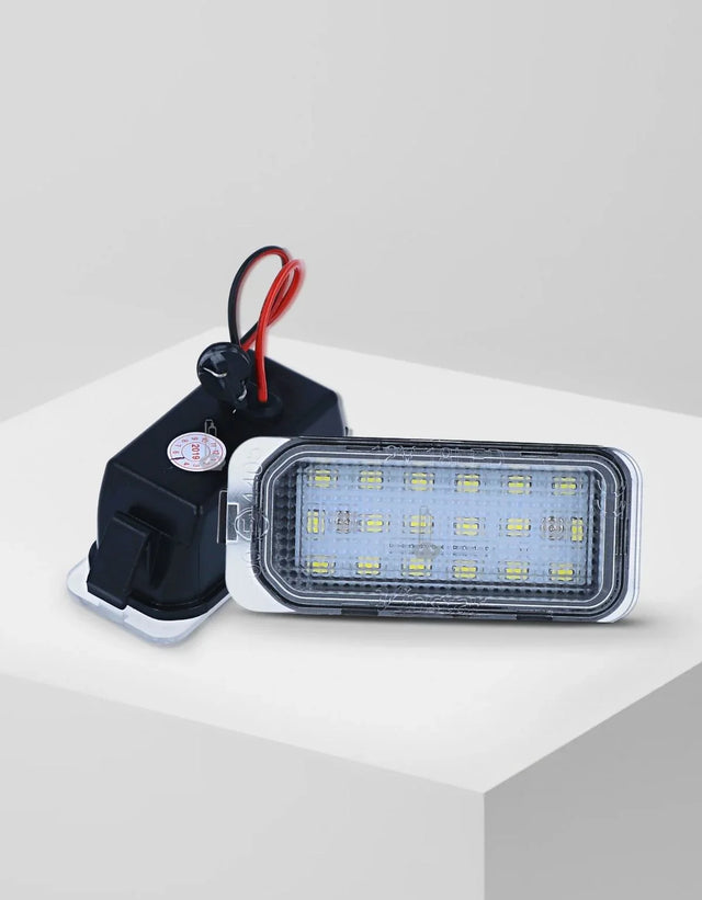 Ford Fiesta MK6 2008-2017 Plafoniere Led Luci Targa Canbus - autorivallo